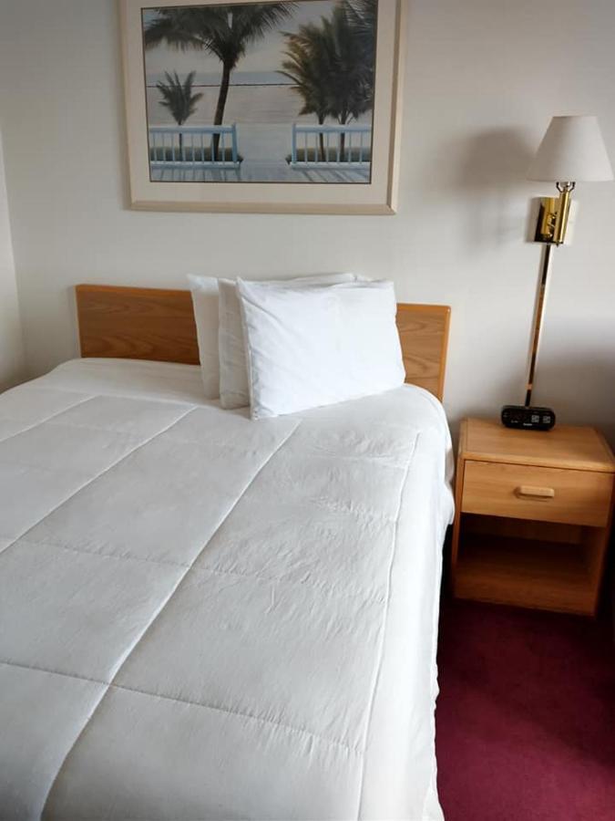 Sauk River Inn & Suites, A Travelodge By Wyndham Sauk Centre Екстер'єр фото
