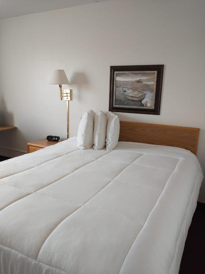 Sauk River Inn & Suites, A Travelodge By Wyndham Sauk Centre Екстер'єр фото