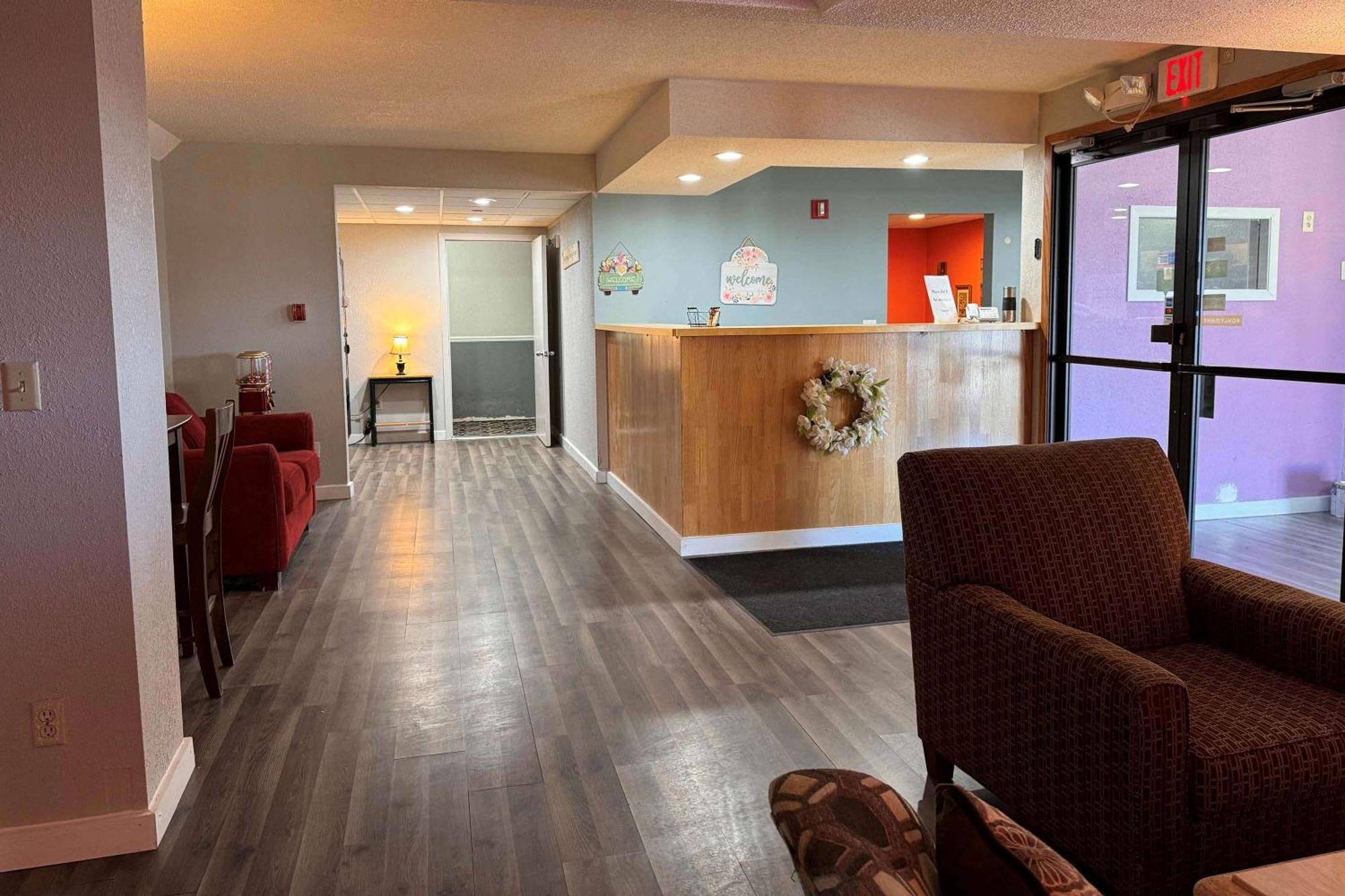 Sauk River Inn & Suites, A Travelodge By Wyndham Sauk Centre Екстер'єр фото