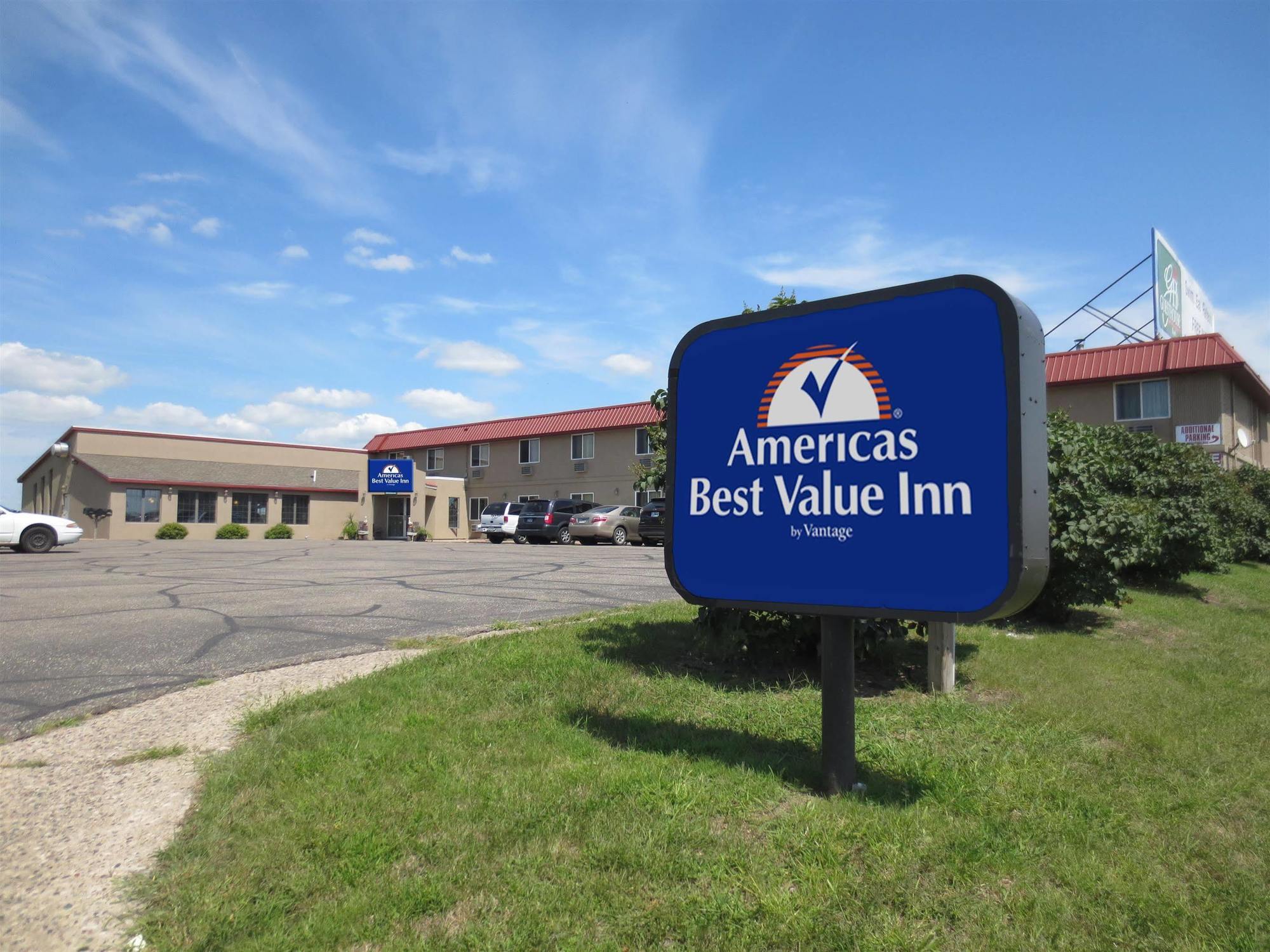 Sauk River Inn & Suites, A Travelodge By Wyndham Sauk Centre Екстер'єр фото